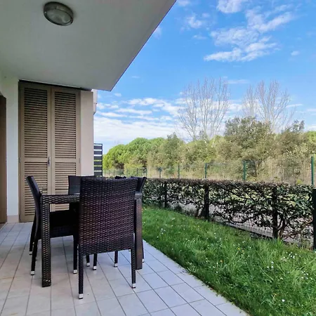 Sunny Retreat With Solarium Appartamento Bibione