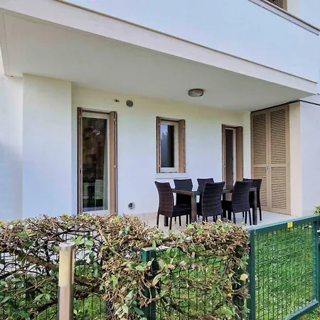 Sunny Retreat With Solarium Appartamento Bibione