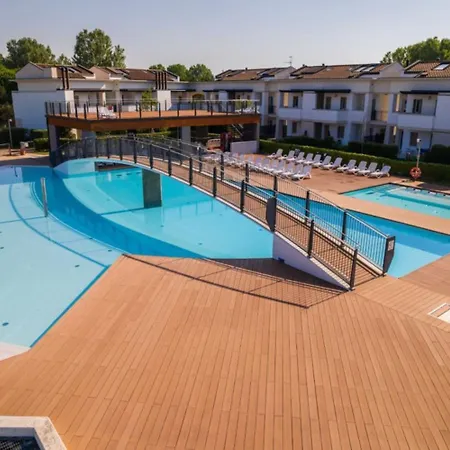 Sunny Retreat With Solarium * Bibione