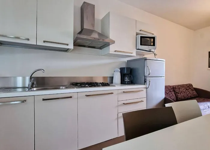 Pool-front With Fenced Garden And Bbq *