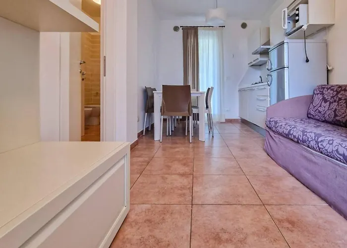 Pool-front With Fenced Garden And Bbq